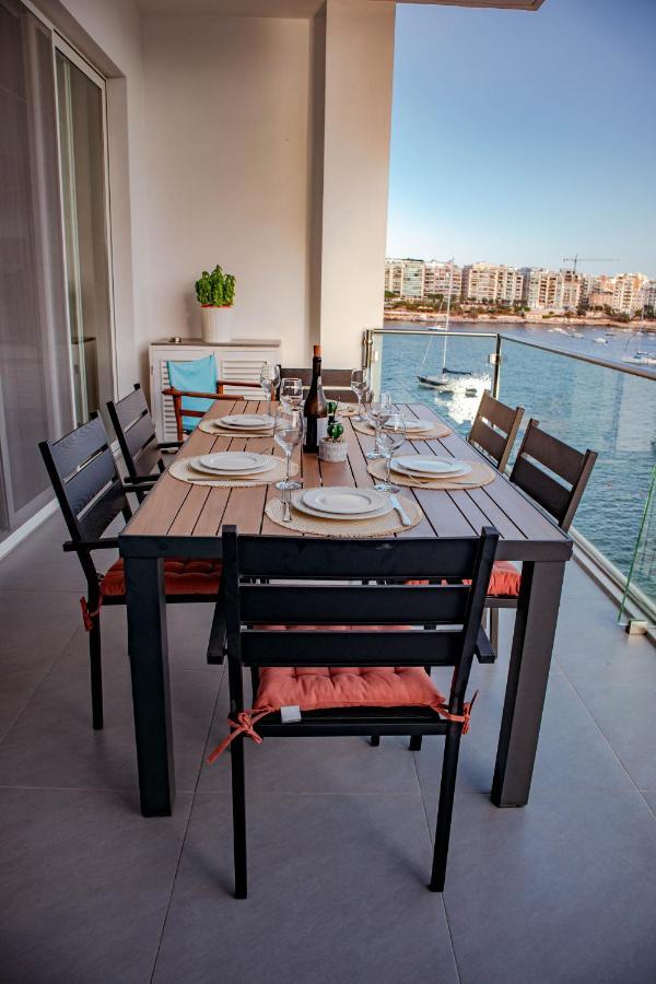 Seafront Two Bedroom Apartment San Ġiljan Kültér fotó